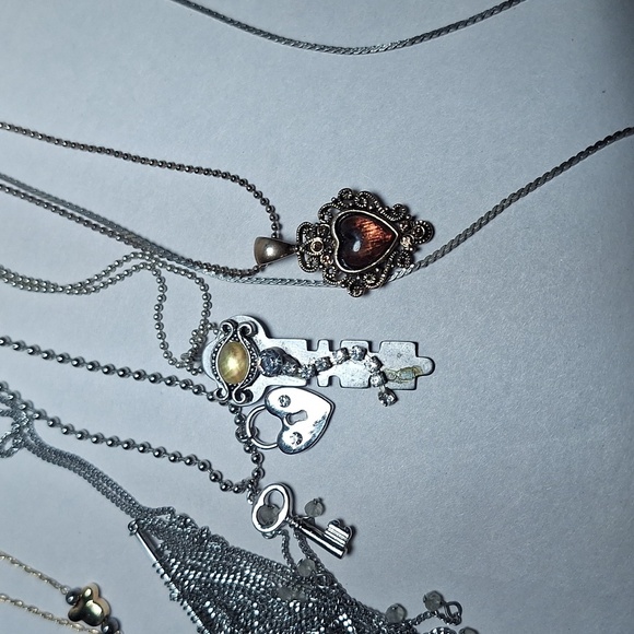 14 Necklaces Including Disney Owl Key London Flower Tassel - Picture 6 of 7